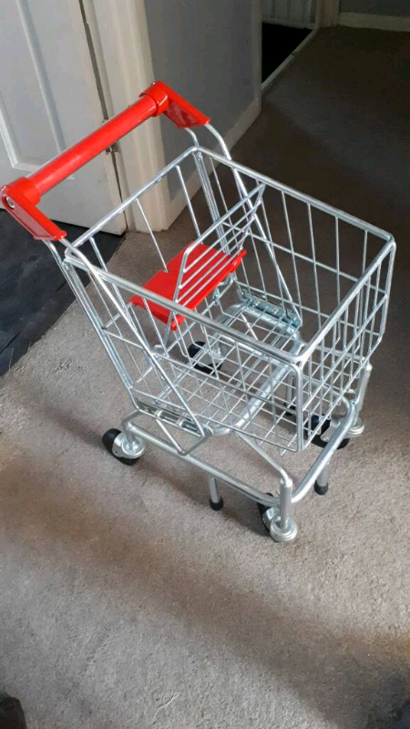 melissa doug trolley
